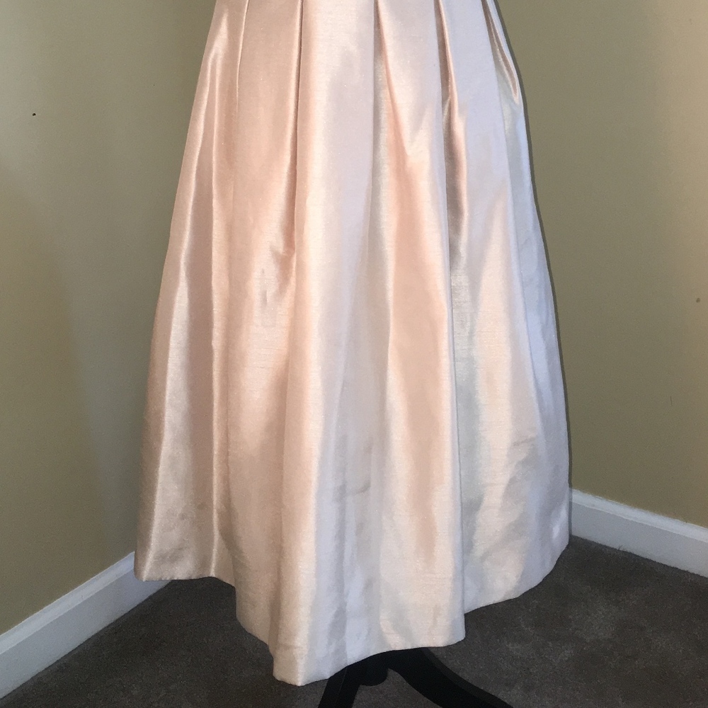 Formal Dress - Picture 2 of 5